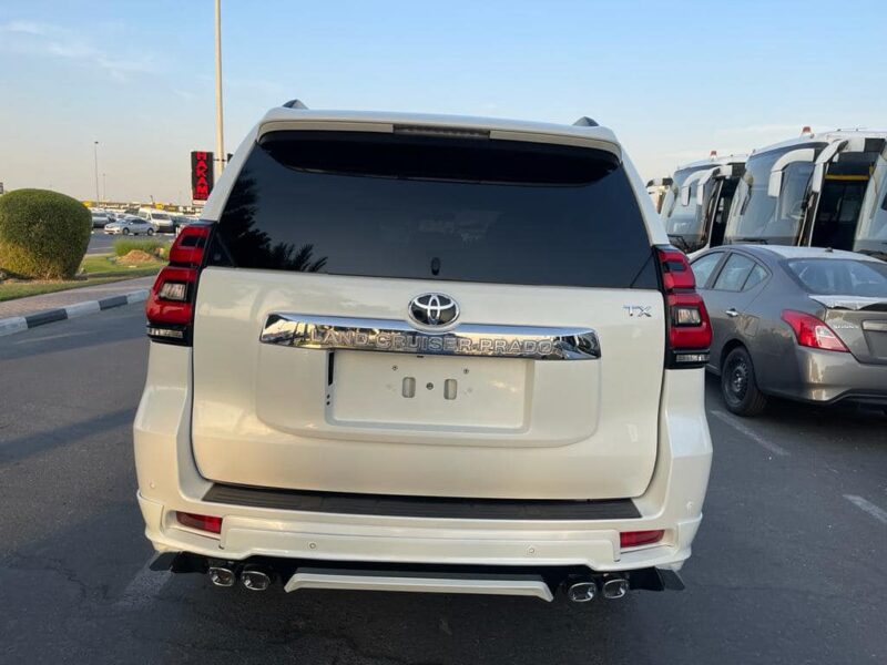2017 Toyota Land Cruiser Prado Altitude 2.8L 4 Cylinder Turbo Diesel White Grey SUV