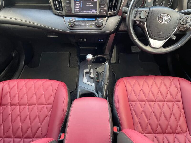 2017 Toyota RAV 4 GXL 2.0-liter inline 4-Cylinder Petrol Engine Grey Red SUV