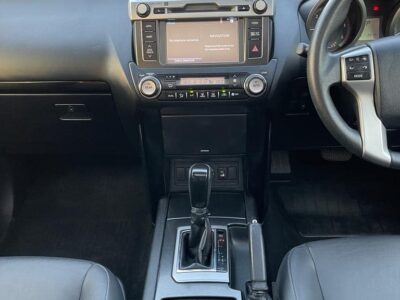 2017 Toyota Land Cruiser Prado Altitude 2.8L 4 Cylinder Turbo Diesel White Grey SUV