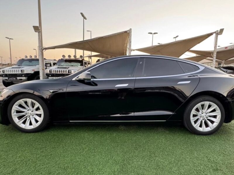 2017 Tesla Model S Electric Vehicle Black White Sedan AWD Automatic