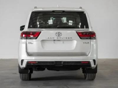 2026 Toyota Land Cruiser VXR 3.5L V6 Twin Turbo Petrol Engine White Red SUV GCC Specs