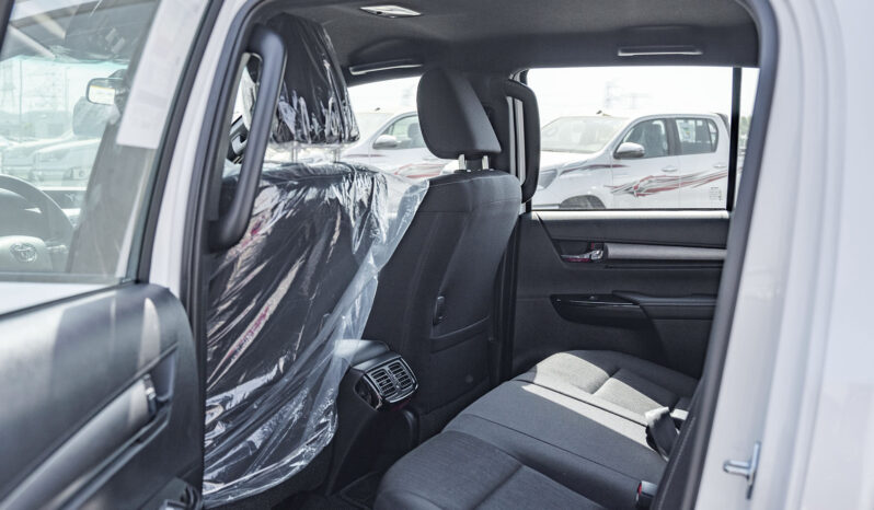 2025 Toyota Hilux Adventure 4.0L V6 DOHC 24-Valve with Dual VVT-i White Black Pickup