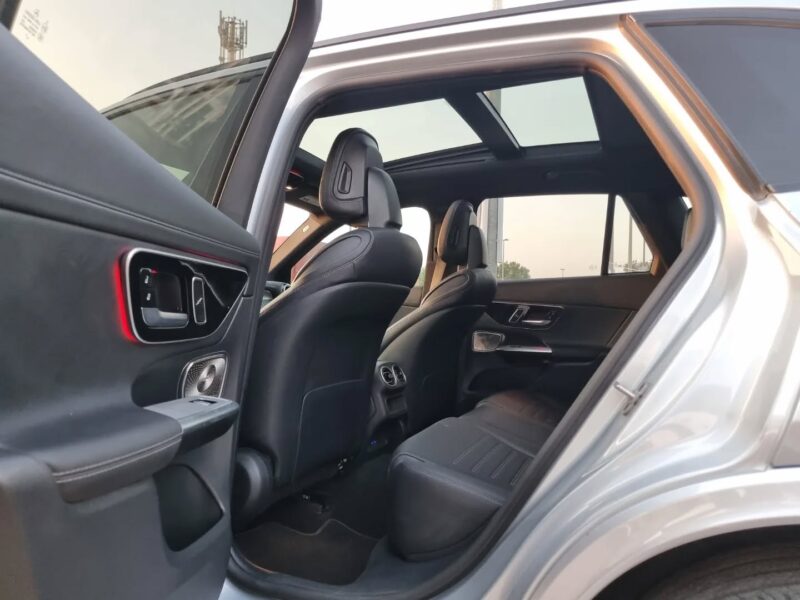 2024 Mercedes-Benz GLC 2.0-liter Inline 4-cylinder Turbocharged Engine Silver Black SUV