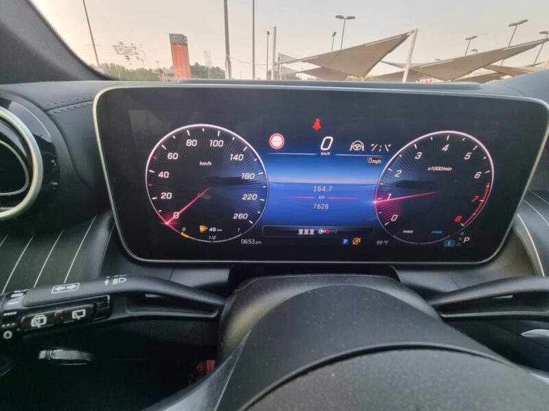 2024 Mercedes-Benz GLC 2.0-liter Inline 4-cylinder Turbocharged Engine Silver Black SUV