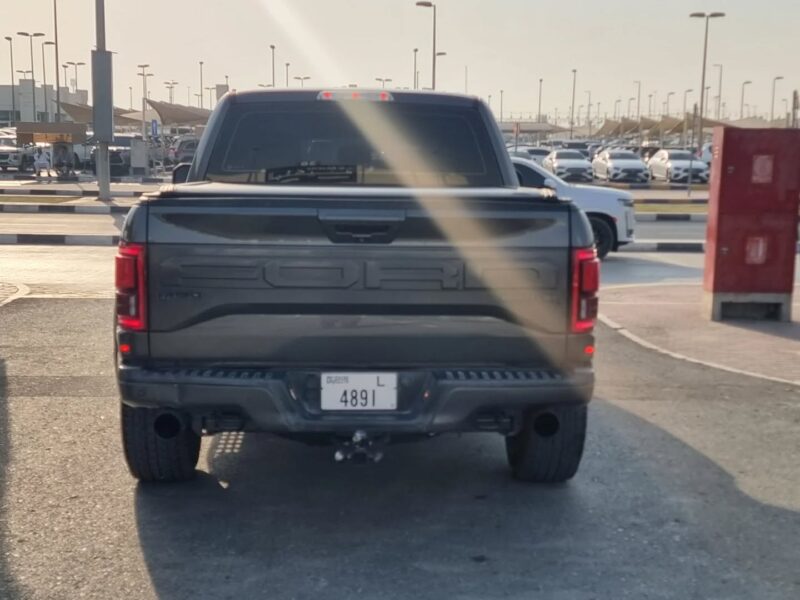 2018 Ford Raptor SuperCab 3.5L V6 EcoBoost Twin-Turbo Engine Grey Pickup Truck