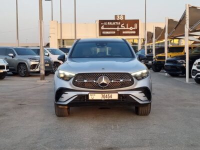 2024 Mercedes-Benz GLC 2.0-liter Inline 4-cylinder Turbocharged Engine Silver Black SUV