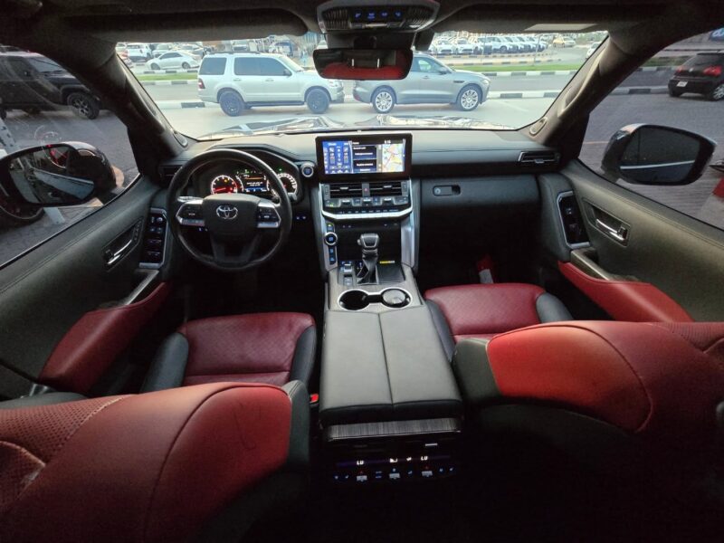 2023 Toyota Land Cruiser VXR 3.5L Twin Turbo V6 Petrol Engine Black Red SUV