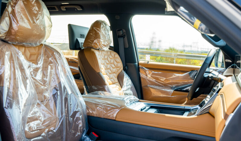 2025 Nissan Patrol V6 Engine SE Platinum 3.8 Litres Petrol AT Silver Beige SUV