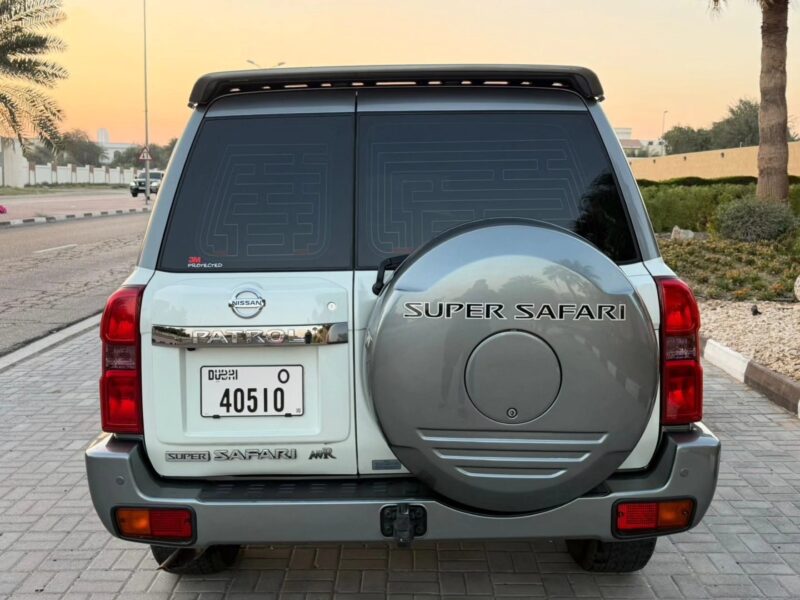 2022 Nissan Patrol Super Safari 4.8-liter Inline-6 engine Petrol Engine White Tan SUV