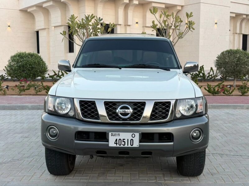 2022 Nissan Patrol Super Safari 4.8-liter Inline-6 engine Petrol Engine White Tan SUV