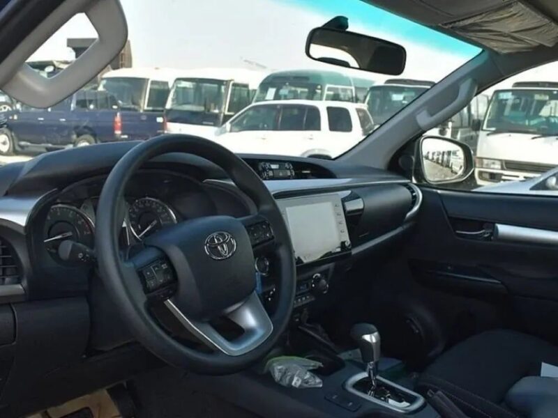 2025 Toyota Hilux SR5 4.0 Litres V6 Petrol Engine Black Pickup Truck Automatic 4WD