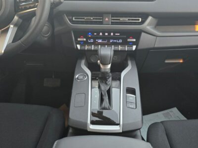 2025 MITSUBISHI XFORCE H-line 1.5 Litres 4 Cylinders Petrol Engine Orange Black SUV