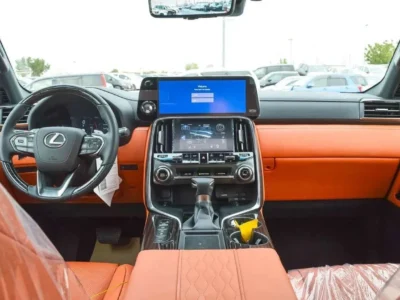 2025 Lexus LX600 VIP 3.5-liter twin-turbo V6 Petrol Engine White Tan SUV Automatic GCC Specs