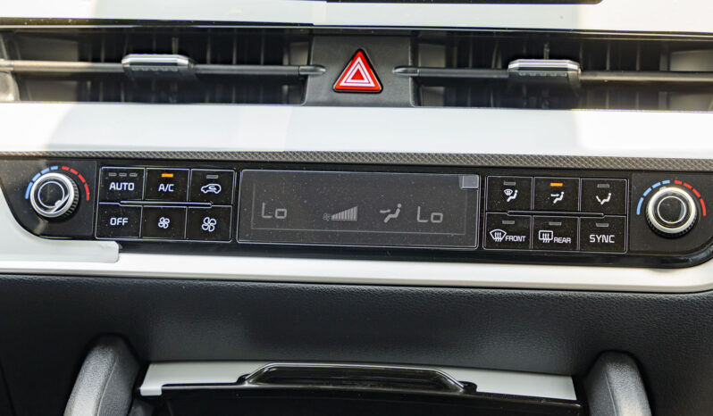 2025 Kia Sportage 1.6L Turbocharged Inline-4 GDI Engine Grey Black SUV Full Option