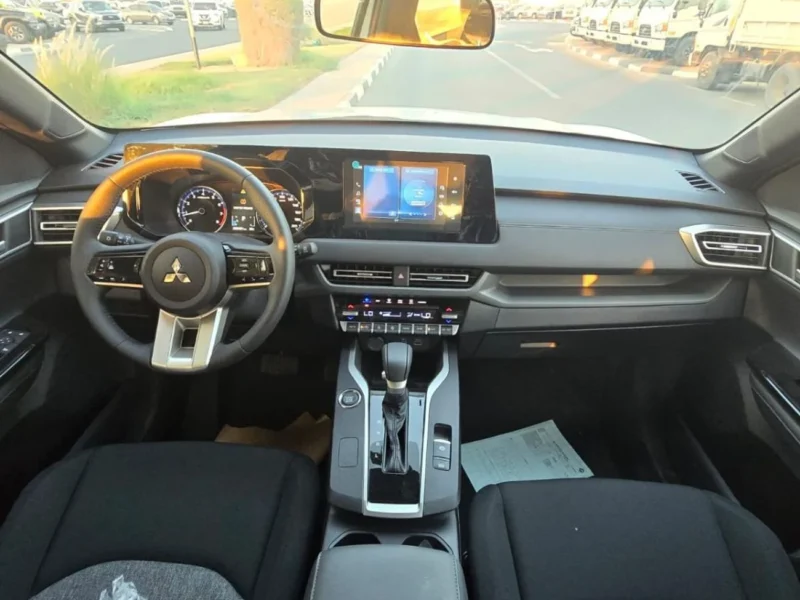 2025 MITSUBISHI XFORCE H-line 1.5 Litres 4 Cylinders Petrol Engine Orange Black SUV