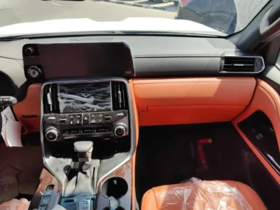 2025 Lexus LX600 VIP 3.5-liter twin-turbo V6 Petrol Engine Black Tan SUV Automatic GCC Specs