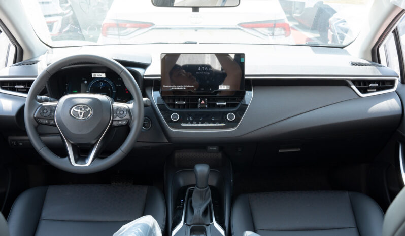 2025 Toyota Corolla 1.8L 4-cylinder Atkinson-cycle Petrol Engine White Black Sedan