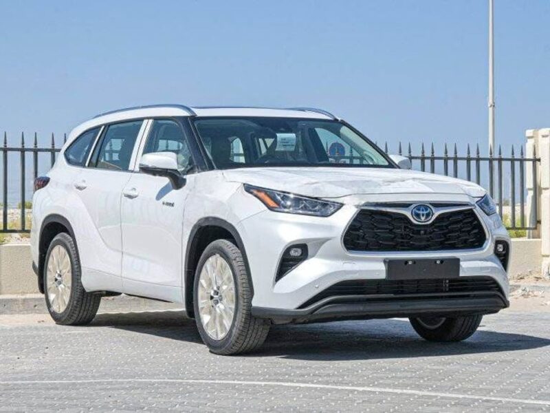 2025 Toyota Highlander Hybrid VXR 2.5 Litres 4 Cylinders Engine White Beige SUV
