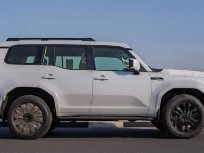 2025 Toyota Prado 2.4L turbocharged 4-Cylinder Petrol Engine White Beige SUV