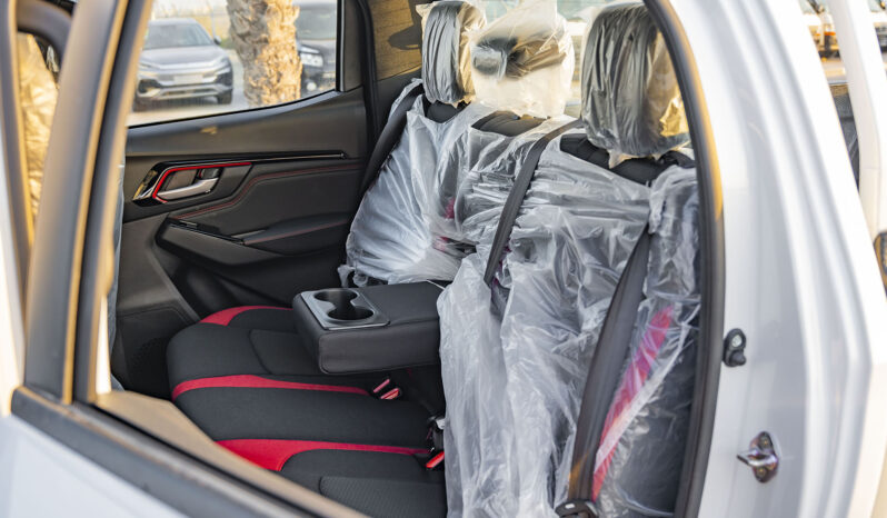 2025 ISUZU D-MAX GT DC 3.0L Turbocharged Inline-4 Diesel Engine White Black Pickup Truck