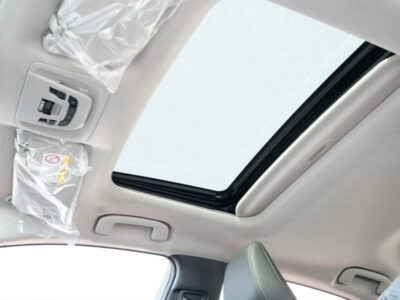 2025 Toyota Corolla 1.8L 4-cylinder Atkinson-cycle Petrol Engine White Black Sedan