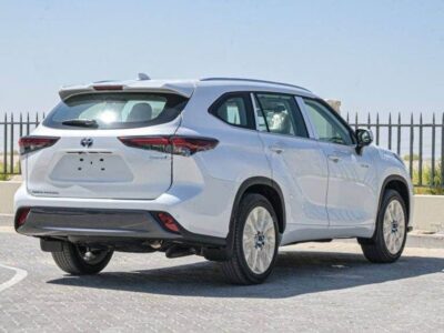 2025 Toyota Highlander Hybrid VXR 2.5 Litres 4 Cylinders Engine White Beige SUV