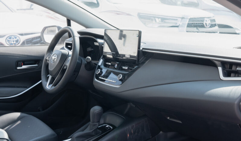 2025 Toyota Corolla 1.8L 4-cylinder Atkinson-cycle Petrol Engine White Black Sedan