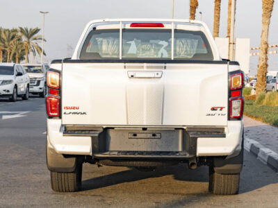 2025 ISUZU D-MAX GT DC 3.0L Turbocharged Inline-4 Diesel Engine White Black Pickup Truck