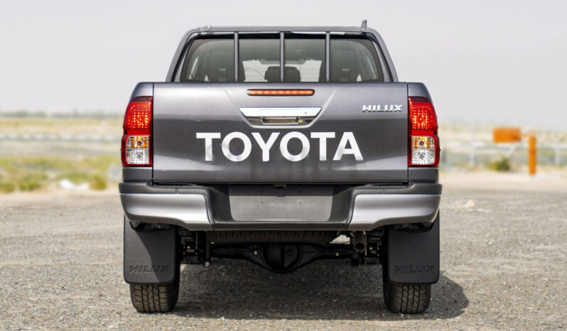 2025 Toyota Hilux DC 2.4L 4-Cylinder Turbocharged Diesel Engine Grey Black Pickup