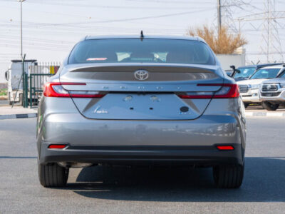 2025 Toyota Camry Lumiere 2.5L Hybrid Inline-4 Engine Silver Tan Sedan Full Option