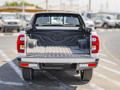 2025 Toyota Hilux Adventure 4.0L V6 DOHC 24-Valve with Dual VVT-i White Black Pickup