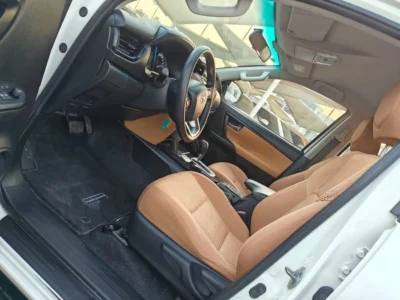 2021 Toyota Fortuner EXR 2.7-liter 4-cylinder Petrol Engine White Tan SUV GCC Specs