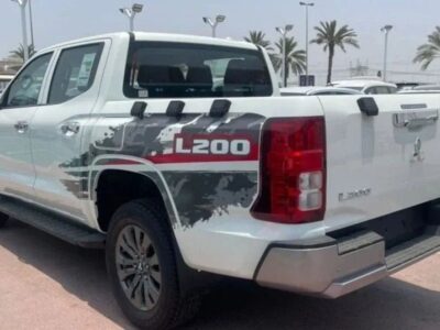 2026 Mitsubishi L200 GLX 2.4-liter Turbocharged Diesel 4 Cylinder Engine White Grey Pickup