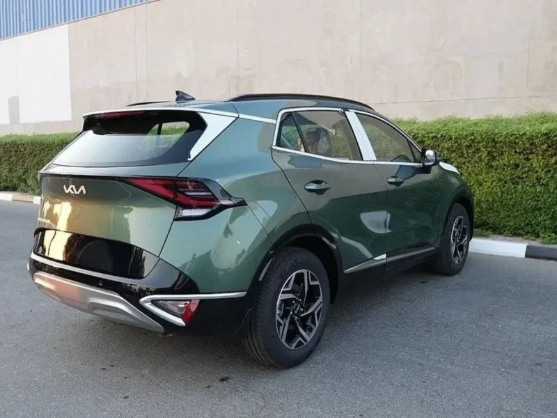 2024 Kia Sportage AT 1.6-liter 4-cylinder Petrol Engine Green Black SUV Automatic FWD