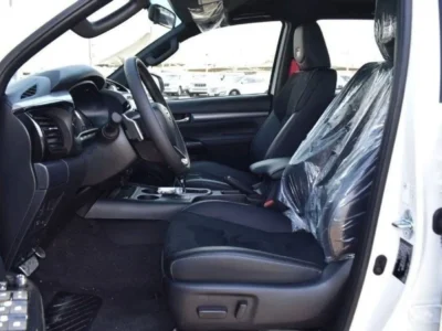 2025 Toyota Hilux GR Sport 2.8L 4 Cylinder Turbo Diesel Engine White Black Double Cab Pickup