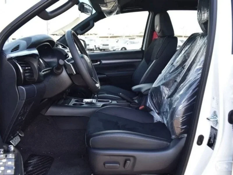2025 Toyota Hilux GR Sport 2.8L 4 Cylinder Turbo Diesel Engine White Black Double Cab Pickup