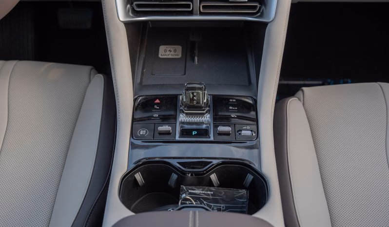 2025 BYD Song Plus Fully Electric Vehicle Grey Beige Sedan Automatic PMSM