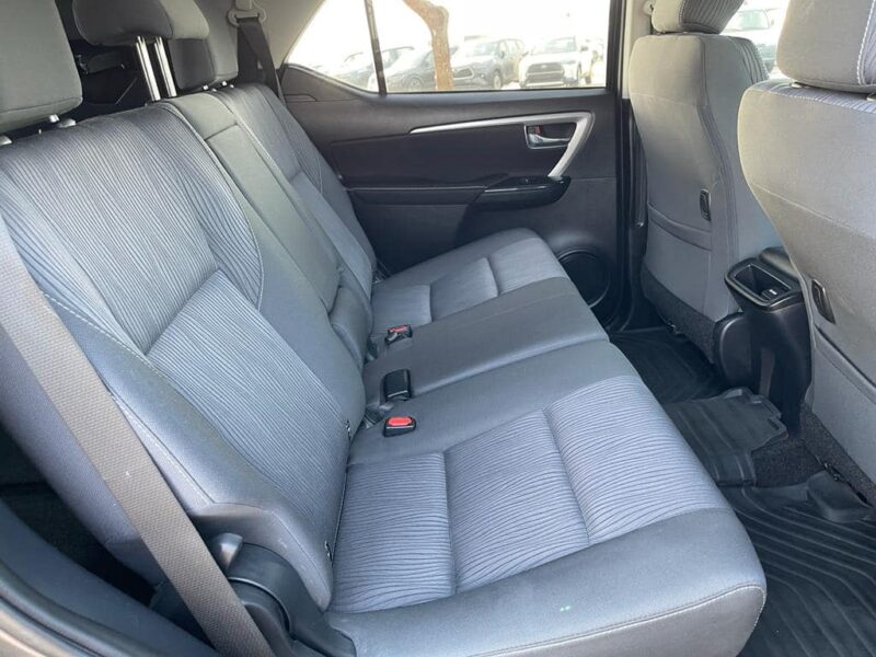 2021 Toyota Fortuner GXL 2.8L 4-cylinder Turbo Diesel Engine Grey SUV Automatic