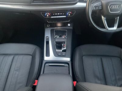 2020 Audi Q5 40 TDI Quattro 2.0 Liters 4-cylinder Diesel Engine Black SUV Automatic