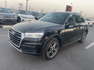2020 Audi Q5 40 TDI Quattro 2.0 Liters 4-cylinder Diesel Engine Black SUV Automatic
