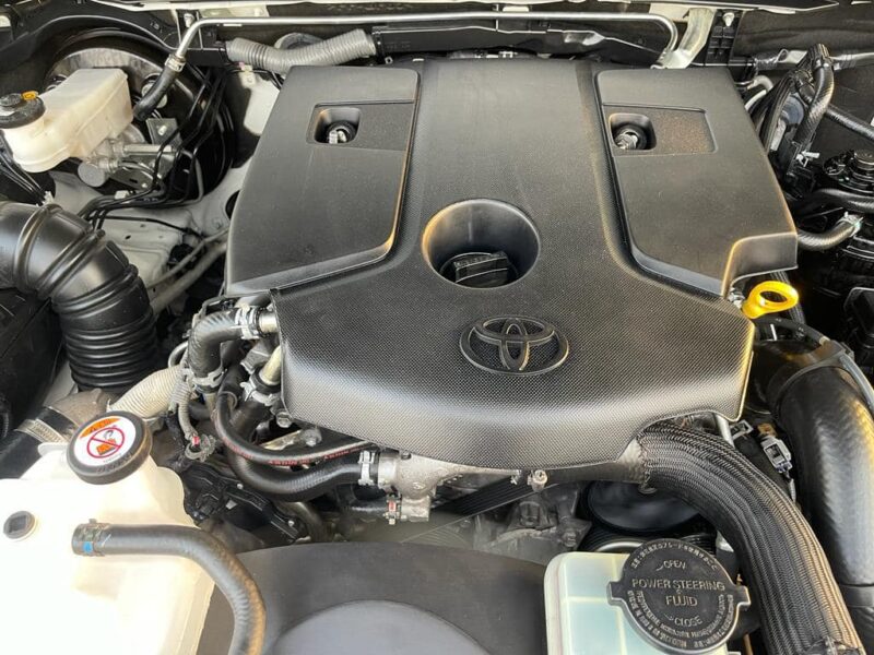 2017 Toyota Fortuner Crusade 2.8L Turbo Diesel Engine White Brown SUV Automatic