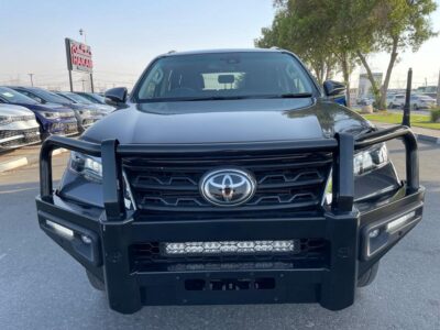 2021 Toyota Fortuner GXL 2.8L 4-cylinder Turbo Diesel Engine Grey SUV Automatic
