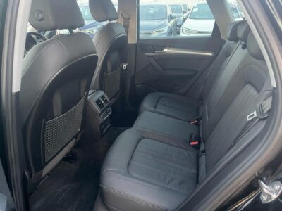2020 Audi Q5 40 TDI Quattro 2.0 Liters 4-cylinder Diesel Engine Black SUV Automatic