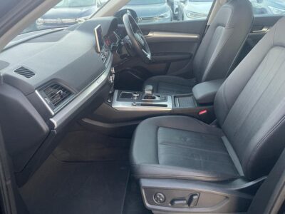 2020 Audi Q5 40 TDI Quattro 2.0 Liters 4-cylinder Diesel Engine Black SUV Automatic