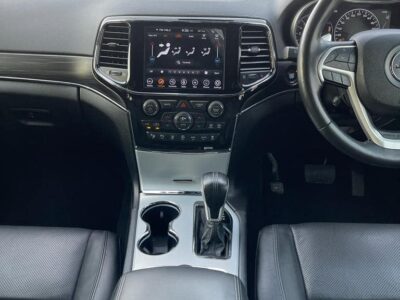 2021 Jeep Grand Cherokee Limited 3.6 Litres 6 cylinders Petrol Engine Grey Black SUV