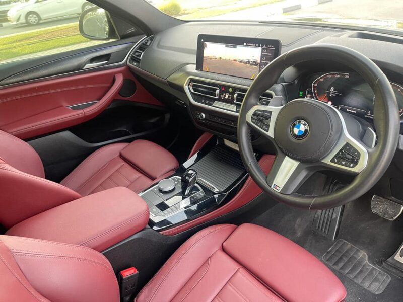 2021 BMW X4 xDrive30i M Sport 2.0L turbocharged 4 Cylinder Petrol Engine Black Red SUV