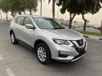 2022 Nissan X-Trail ST 2.0-liter Inline 4-cylinder Petrol Engine Silver Grey SUV Automatic