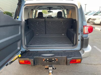 2016 Toyota FJ Cruiser 4.0 Litres V6 Petrol Engine Blue Black SUV Automatic