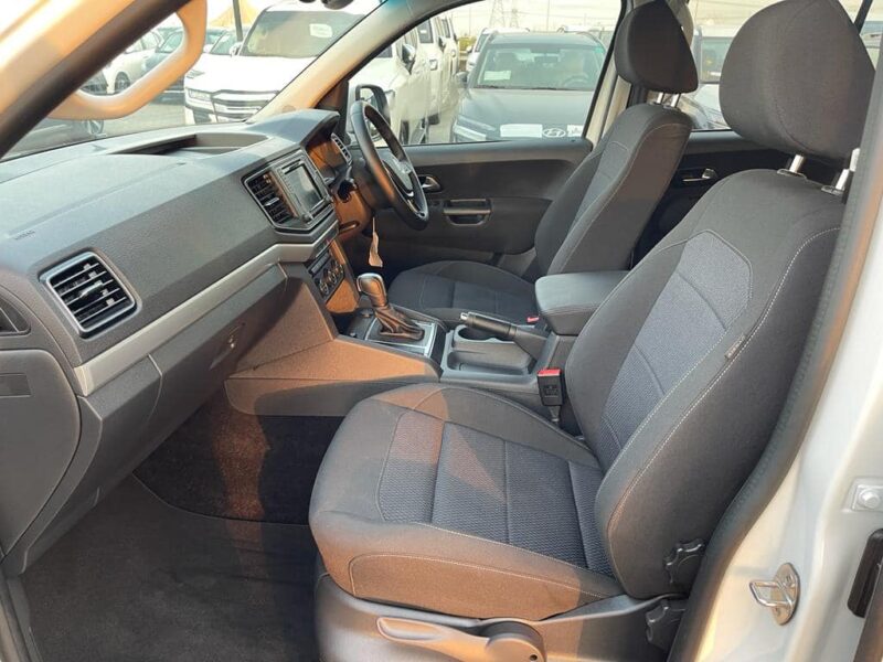 2020 Volkswagen Amarok TDI500 3.0 Litres V6 Diesel Engine White Black Pickup Truck