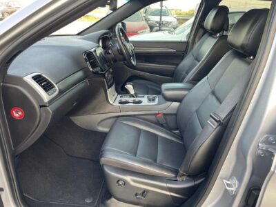 2021 Jeep Grand Cherokee Limited 3.6 Litres 6 cylinders Petrol Engine Grey Black SUV